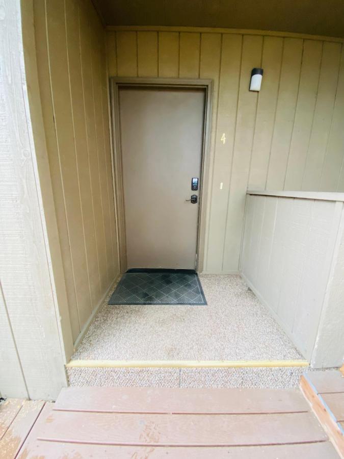 Beautiful 2 Bedroom 1 Bath Apartment With Private Garage Anchorage Buitenkant foto