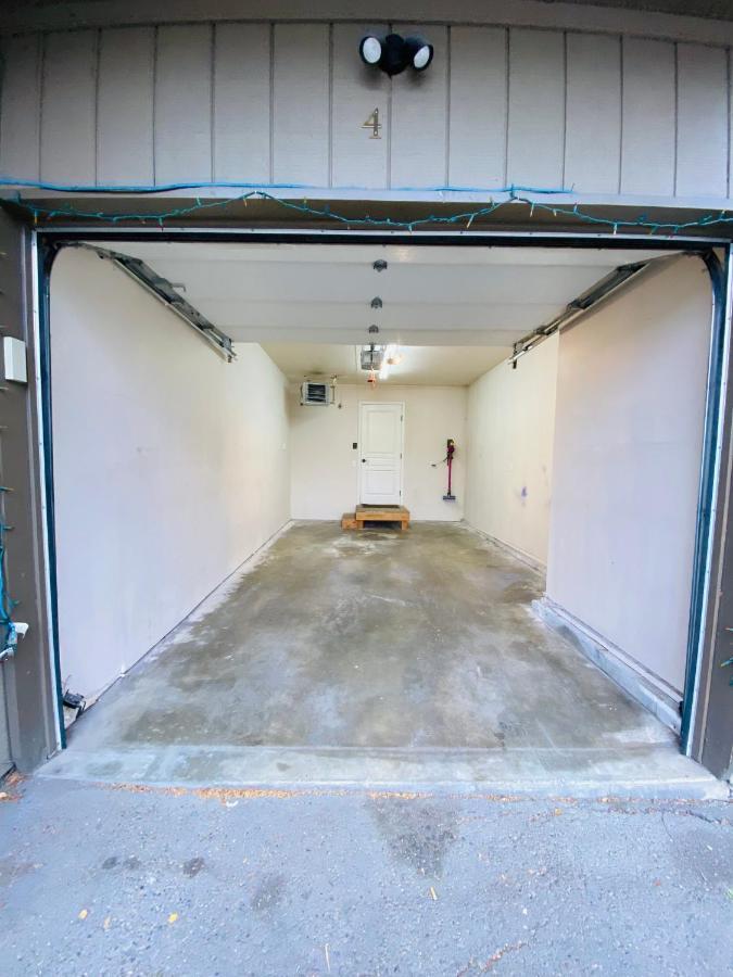 Beautiful 2 Bedroom 1 Bath Apartment With Private Garage Anchorage Buitenkant foto