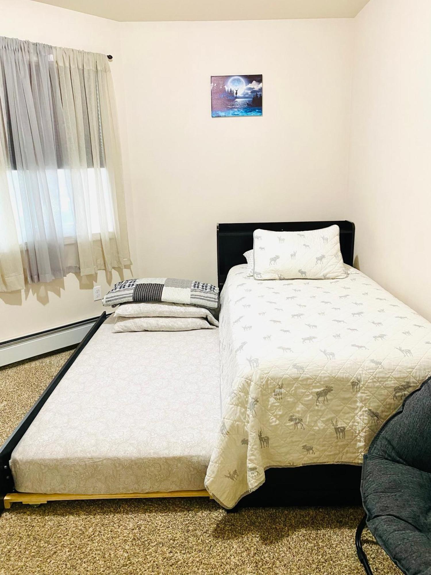 Beautiful 2 Bedroom 1 Bath Apartment With Private Garage Anchorage Buitenkant foto